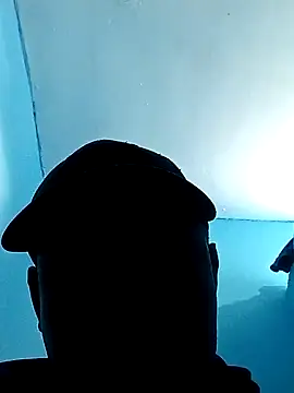 Snapshot of luuiss12 chatting on 09-22-25, 11:29 luuiss12 online show from 09-22-25, 11:29