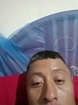 Snapshot of luuiss12 chatting on 10-30-25, 06:04 luuiss12 online show from 10-30-25, 06:04