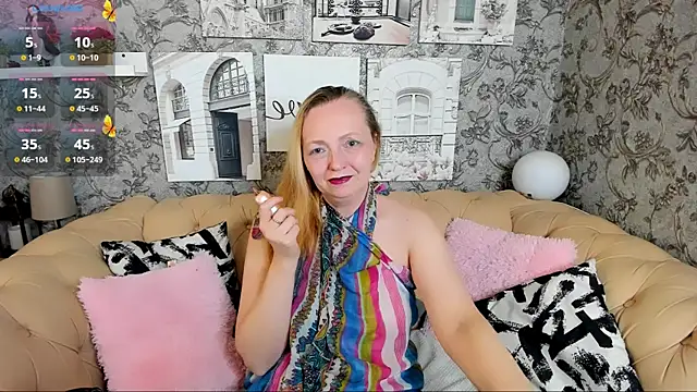 Karen Villis online show from 11-16-25, 12:22