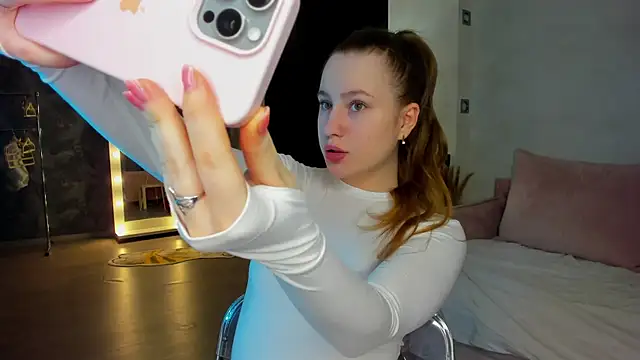 Candy Cansew online show from 02-23-26, 09:17