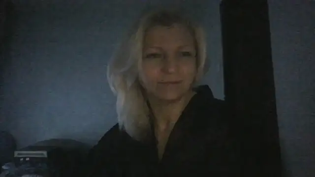 Snapshot of AidaRay chatting on 01-09-26, 09:05 AidaRay online show from 01-09-26, 09:05