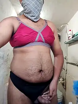 Snapshot of Brown69_guy chatting on 12-19-25, 05:58 Brown69 guy online show from 12-19-25, 05:58