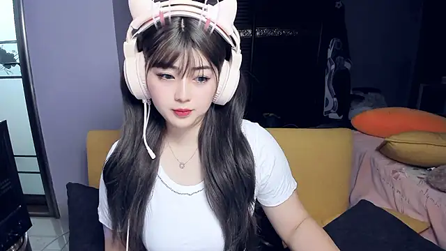 Snapshot of yuki3366 chatting on 02-19-26, 06:20 yuki3366 online show from 02-19-26, 06:20