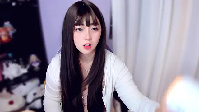 Snapshot of yuki3366 chatting on 03-18-26, 02:42 yuki3366 online show from 03-18-26, 02:42