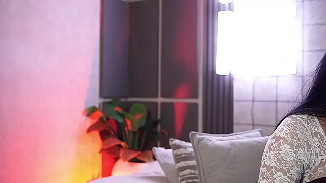 Susan wall online show from 10-08-25, 12:14