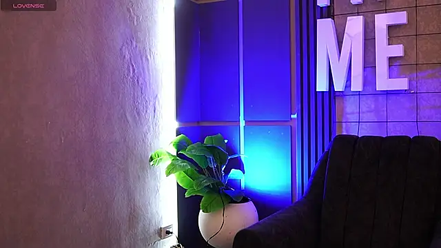 Susan wall online show from 10-15-25, 12:27