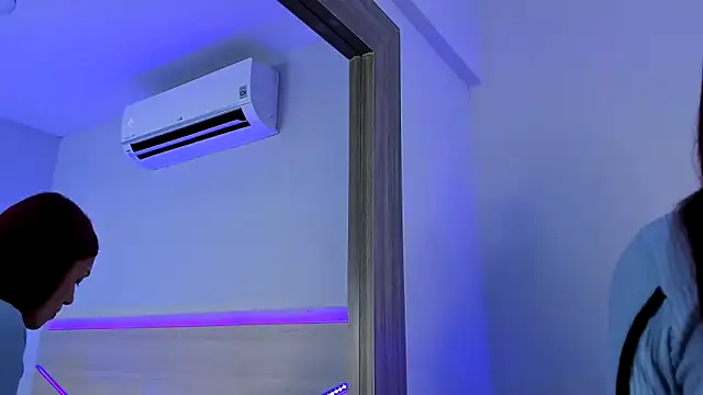 Snapshot of ZoeMorris chatting on 10-14-25, 11:33 ZoeMorris online show from 10-14-25, 11:33