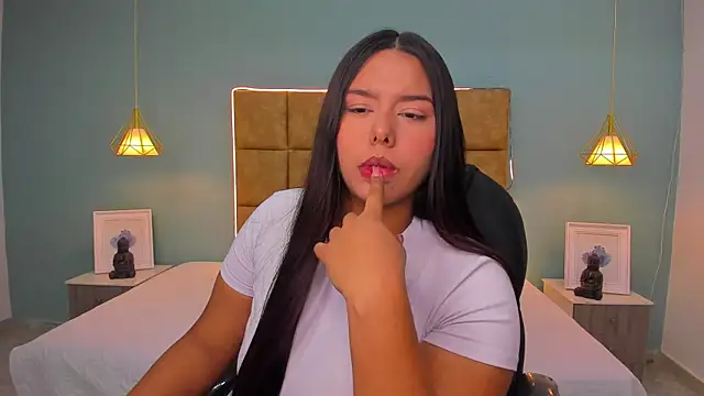 Snapshot of NaniXoxo18 chatting on 11-08-25, 01:00 NaniXoxo18 online show from 11-08-25, 01:00