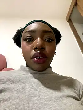 alissradiante1 online show from 10-29-25, 01:41