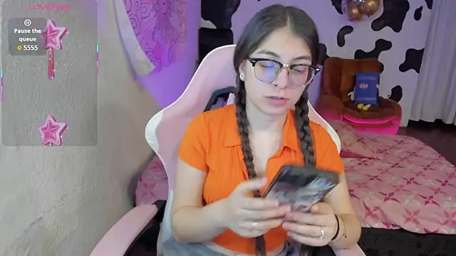 abbie jensen  online show from 10-03-25, 02:52