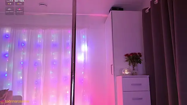 Snapshot of SabrinaRosed chatting on 03-04-26, 09:43 SabrinaRosed online show from 03-04-26, 09:43