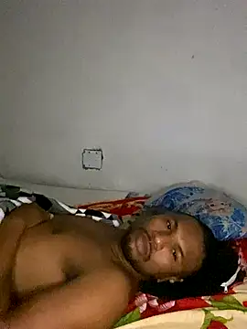 Snapshot of soy-tuyo- chatting on 11-12-25, 04:24 soy-tuyo- online show from 11-12-25, 04:24