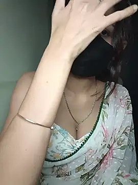 Isha Sax online show from 11-07-25, 06:35