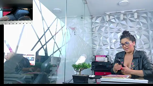 Snapshot of Dakota_Rainbow22 chatting on 02-14-26, 04:48 Dakota Rainbow22 online show from 02-14-26, 04:48