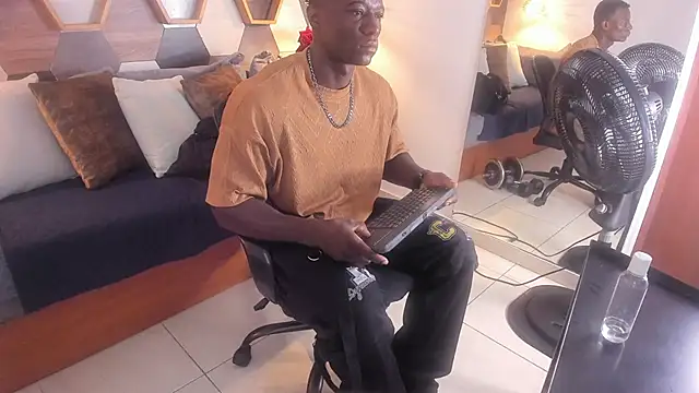 MarcusBlack  online show from 09-30-25, 11:48