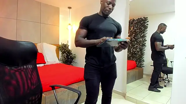 Snapshot of MarcusBlack_ chatting on 03-18-26, 05:05 MarcusBlack online show from 03-18-26, 05:05