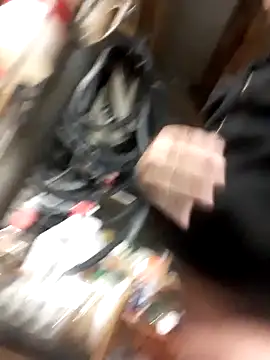 Vince072 online show from 10-22-25, 02:06