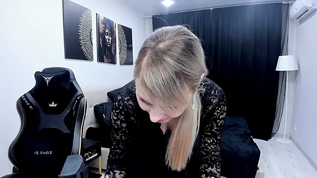 LindaSandy 1 online show from 03-15-26, 07:14