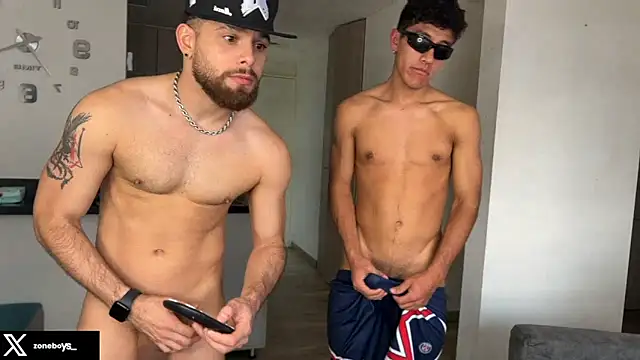 Snapshot of zoneboys chatting on 03-27-26, 07:24 zoneboys online show from 03-27-26, 07:24