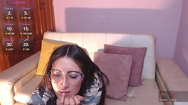 alesiamoore online show from 11-07-25, 02:39