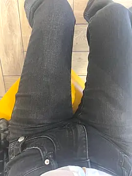 xiaoyuan01 online show from 09-19-25, 01:40