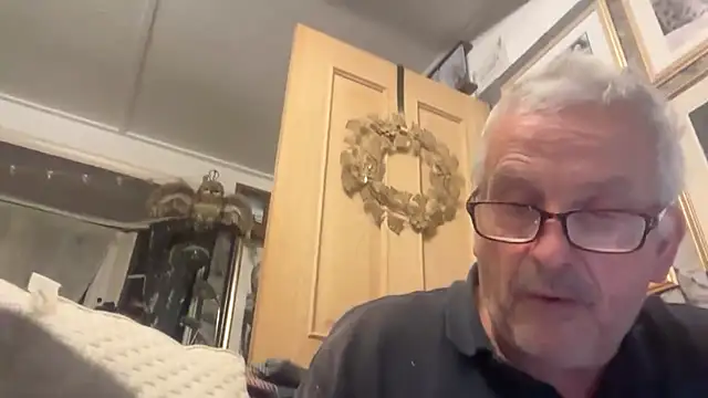 poggles online show from 10-30-25, 09:59