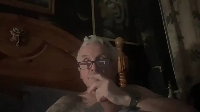 poggles online show from 11-21-25, 07:45