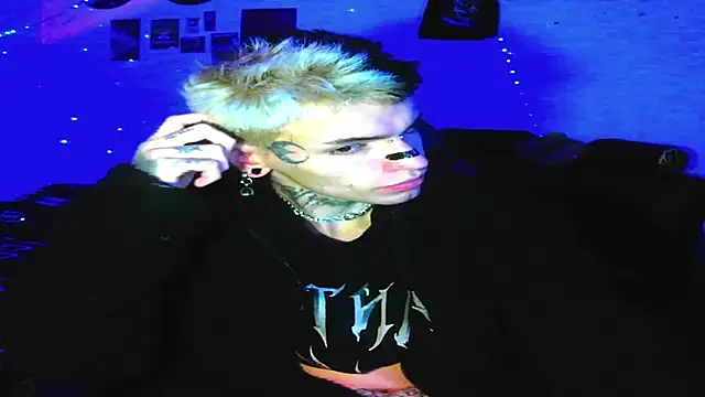 Snapshot of prince_x_dark chatting on 07-19-26, 08:40 prince x dark online show from 07-19-26, 08:40