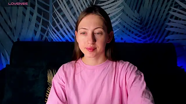 ChristyCrayme online show from 12-16-25, 10:04