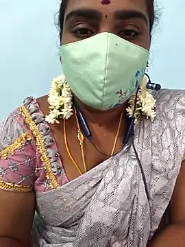 Snapshot of Tamil_riyalini12 chatting on 11-15-25, 05:20 Tamil riyalini12 online show from 11-15-25, 05:20