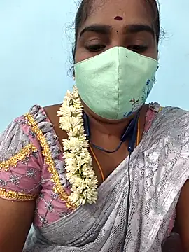 Snapshot of Tamil_riyalini12 chatting on 11-20-25, 04:12 Tamil riyalini12 online show from 11-20-25, 04:12