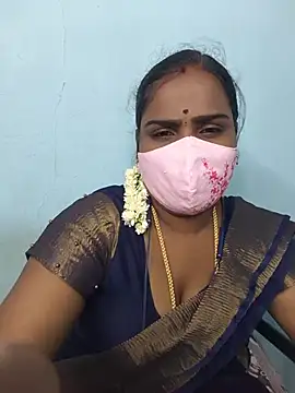 Snapshot of Tamil_riyalini12 chatting on 07-27-26, 06:26 Tamil riyalini12 online show from 07-27-26, 06:26