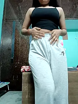 Snapshot of Sexy_Yasmin chatting on 10-28-25, 10:41 Sexy Yasmin online show from 10-28-25, 10:41