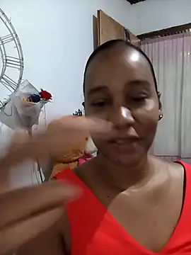 Snapshot of EbonyHorrny chatting on 04-07-26, 12:05 EbonyHorrny online show from 04-07-26, 12:05