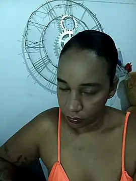 Snapshot of EbonyHorrny chatting on 04-18-26, 12:20 EbonyHorrny online show from 04-18-26, 12:20