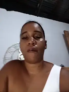 Snapshot of EbonyHorrny chatting on 04-25-26, 11:02 EbonyHorrny online show from 04-25-26, 11:02