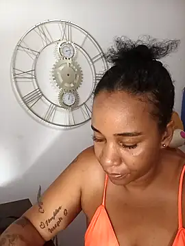 Snapshot of EbonyHorrny chatting on 05-04-26, 12:23 EbonyHorrny online show from 05-04-26, 12:23