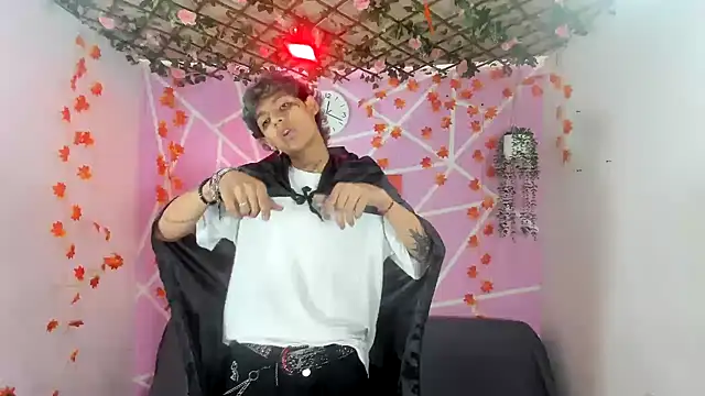 Bastian boyshot77 online show from 10-23-25, 02:38