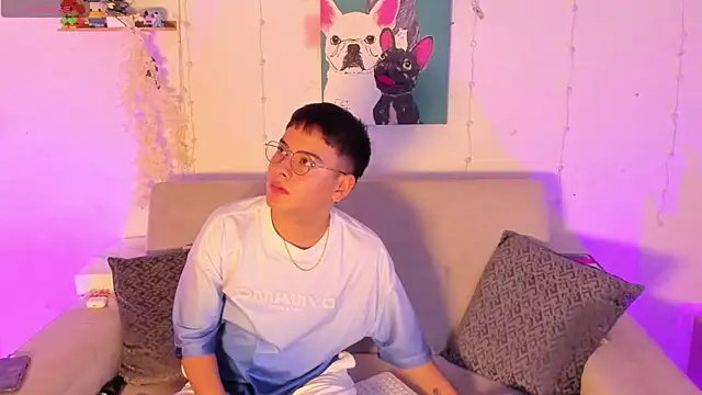 Snapshot of Young_Ben chatting on 05-15-26, 11:01 Young Ben online show from 05-15-26, 11:01
