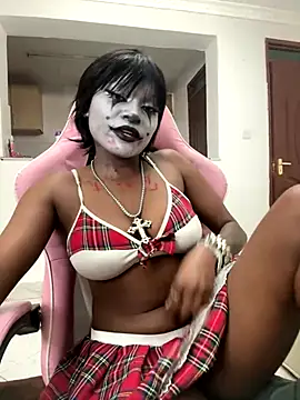 Snapshot of Lil-shawrie chatting on 10-04-25, 04:43 Lil-shawrie online show from 10-04-25, 04:43