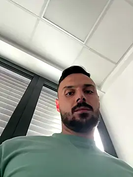 yourdreamboy17 online show from 09-25-25, 03:16