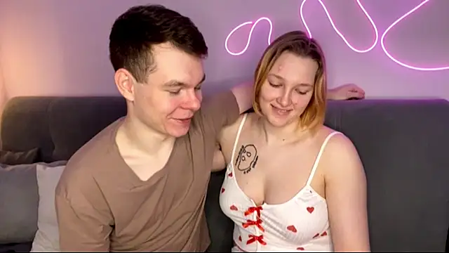 julielourens online show from 11-25-25, 08:36