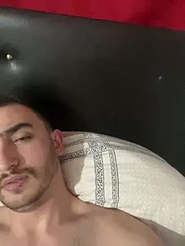 Snapshot of cihan_4141 chatting on 11-15-25, 07:21 cihan 4141 online show from 11-15-25, 07:21