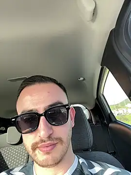 Snapshot of cihan_4141 chatting on 02-15-26, 12:36 cihan 4141 online show from 02-15-26, 12:36