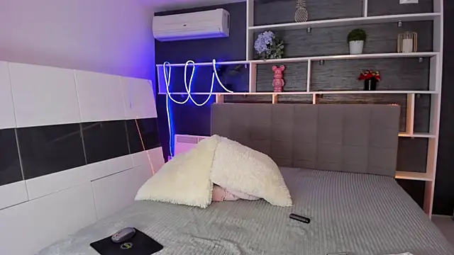 ChristyBrook online show from 10-21-25, 06:30