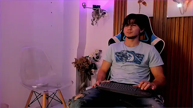 Jhossua  online show from 09-11-25, 11:10