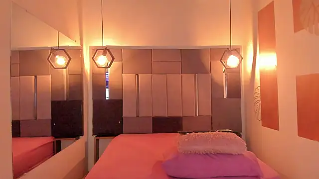 Snapshot of FreyrStone chatting on 03-10-26, 10:59 FreyrStone online show from 03-10-26, 10:59