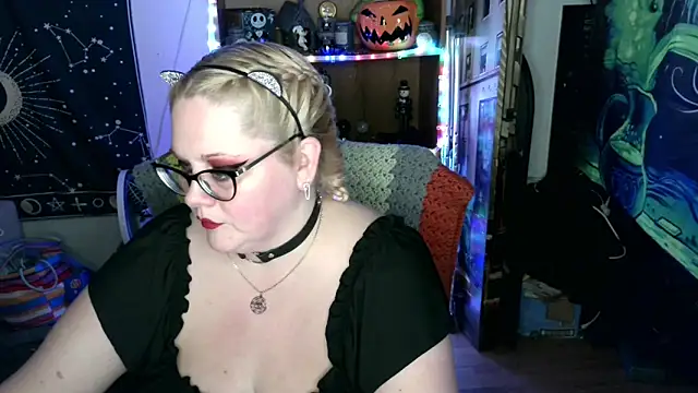 Kinky Witch online show from 04-16-26, 01:06