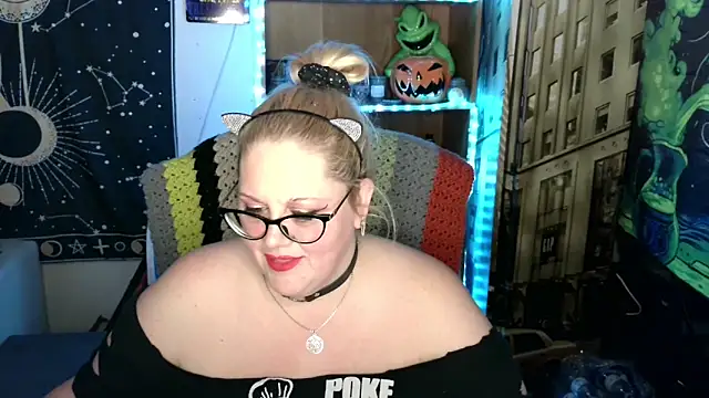 Kinky Witch online show from 05-01-26, 01:32