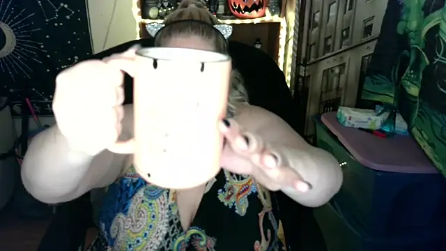 Kinky Witch online show from 05-11-26, 01:11
